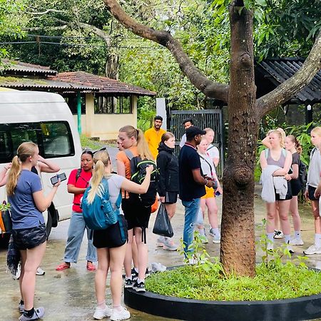 Lakmini Lodge Sigiriya Luaran gambar