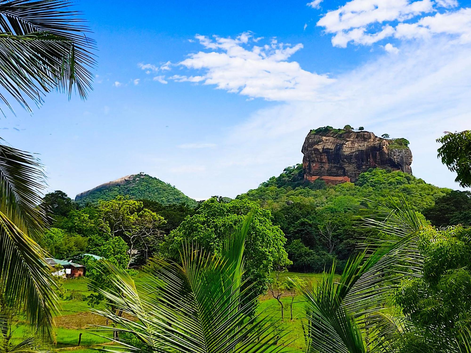 Lakmini Lodge Sigiriya Luaran gambar