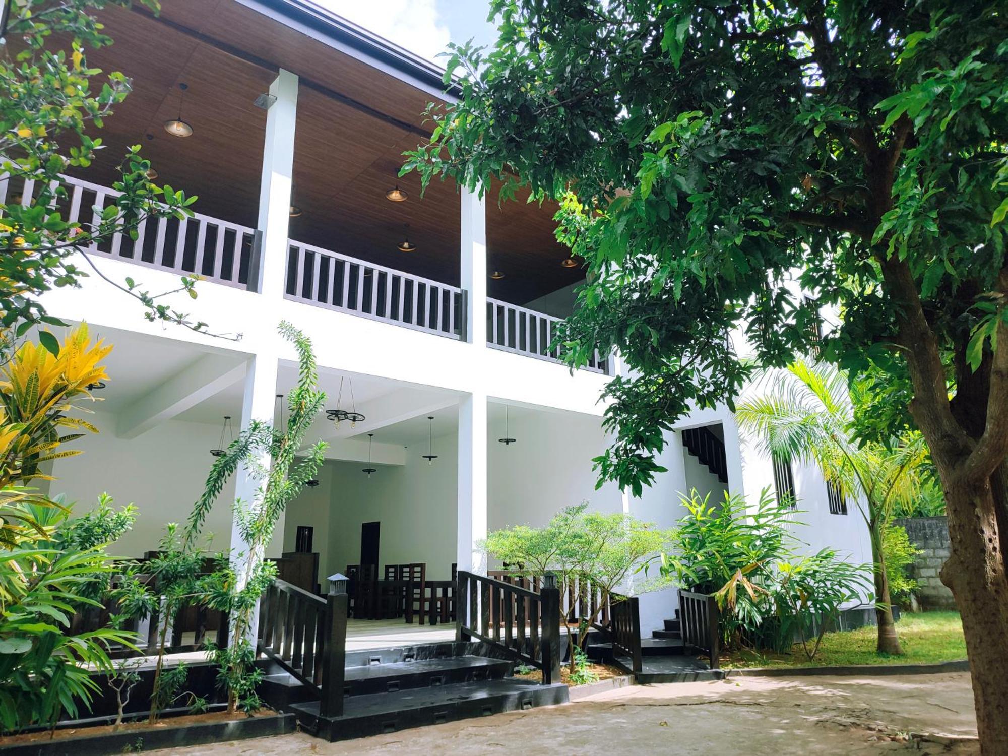 Lakmini Lodge Sigiriya Luaran gambar